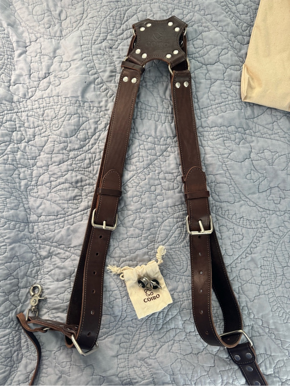 Coiro Double Camera Leather Harness Strap in Dark Brown - Picture 8 of 13
